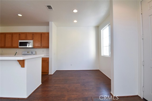 1120 N Solano Privado, Ontario CA: https://media.crmls.org/medias/d2763673-f5ac-4286-b4a1-ef9ffc2a191c.jpg