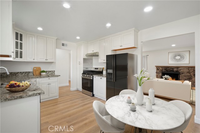 Detail Gallery Image 6 of 30 For 3670 Upper Terrace, Riverside,  CA 92505 - 3 Beds | 2 Baths