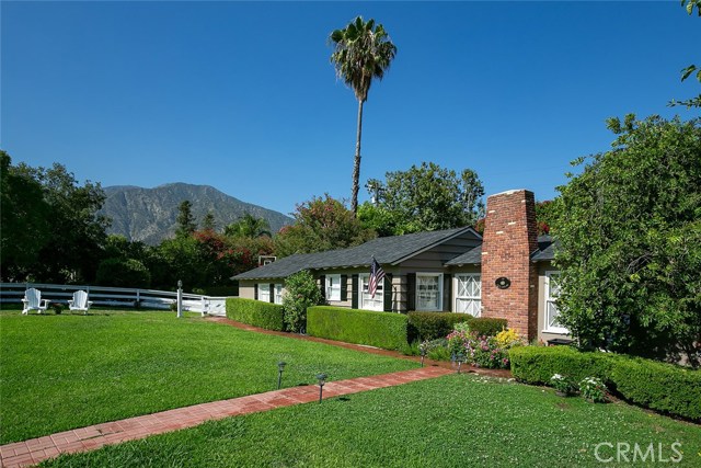 Photo of 230 S Canon Avenue, Sierra Madre, CA 91024