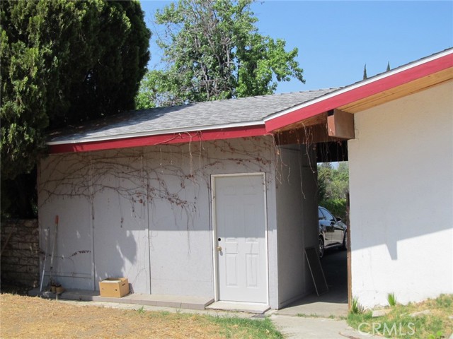 Detail Gallery Image 9 of 31 For 9350 Balboa Bld, Northridge,  CA 91325 - 4 Beds | 2/1 Baths