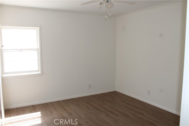 427 S Mariposa Street, Burbank CA: https://media.crmls.org/medias/d277bb8e-4fa6-44ad-8d2e-efab2b7520cf.jpg