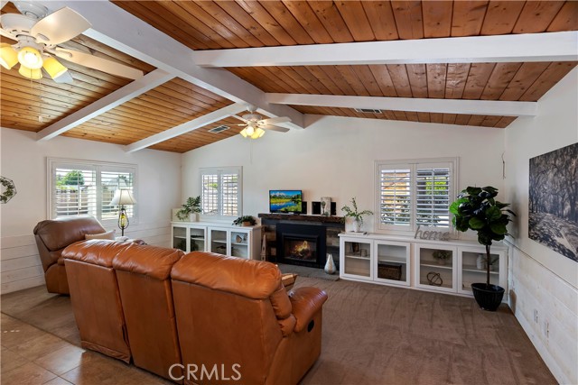 Detail Gallery Image 8 of 54 For 3017 Ponderosa Ln, Norco,  CA 92860 - 4 Beds | 2 Baths