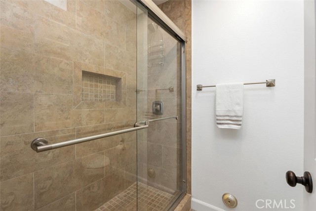 Detail Gallery Image 11 of 15 For 17 Dartmouth, Irvine,  CA 92612 - 2 Beds | 2 Baths