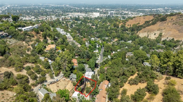 Detail Gallery Image 13 of 14 For 3941 Pacheco, Sherman Oaks,  CA 91403 - – Beds | – Baths