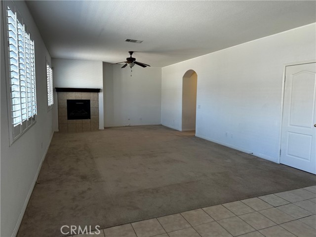 Detail Gallery Image 6 of 15 For 14931 Corlita St, Victorville,  CA 92394 - 4 Beds | 2/1 Baths
