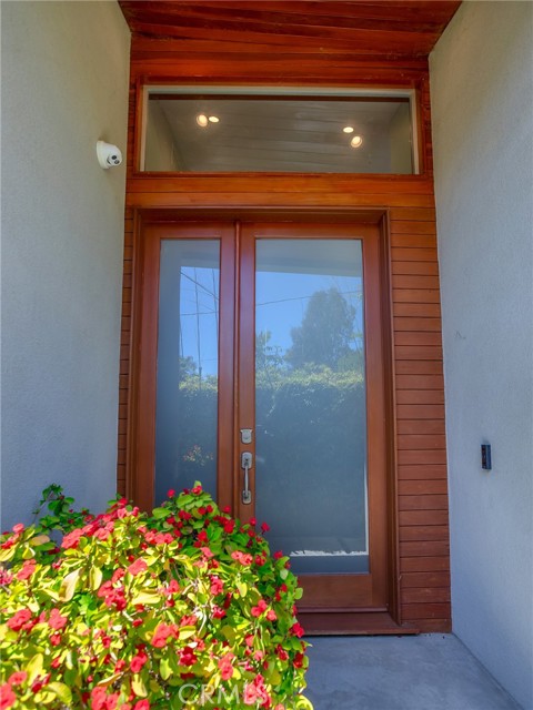5762 Andasol Avenue, Encino CA: https://media.crmls.org/medias/d27af26d-a3d5-4c80-880f-2c885f6c97bd.jpg
