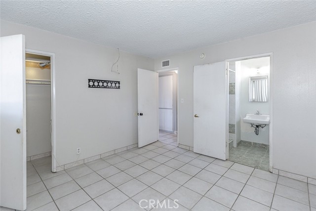 Detail Gallery Image 24 of 37 For 11523 Vanport Ave, Sylmar,  CA 91342 - 3 Beds | 2 Baths