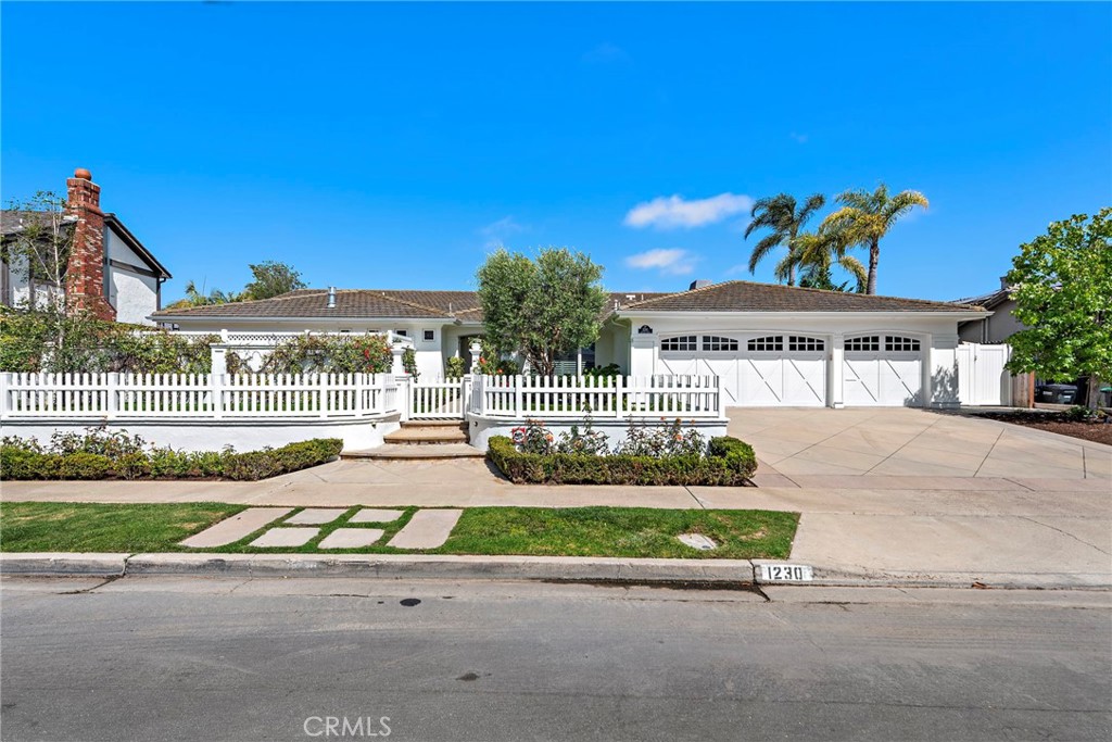 1230 Santiago Drive