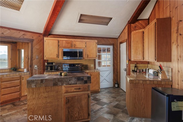 Detail Gallery Image 28 of 72 For 2505 Smith Rd, Bradley,  CA 93426 - 3 Beds | 2 Baths
