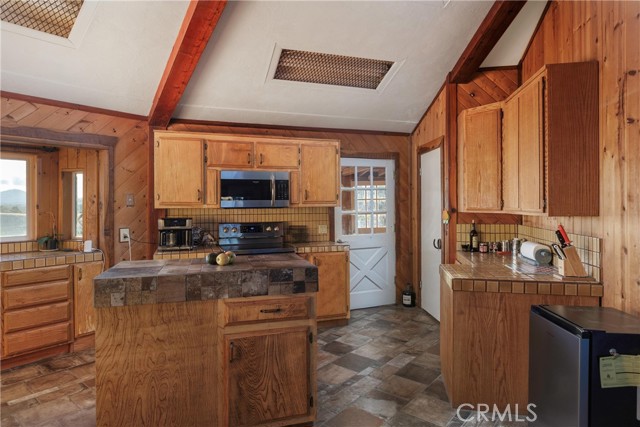 Detail Gallery Image 28 of 72 For 2505 Smith Rd, Bradley,  CA 93426 - 3 Beds | 2 Baths