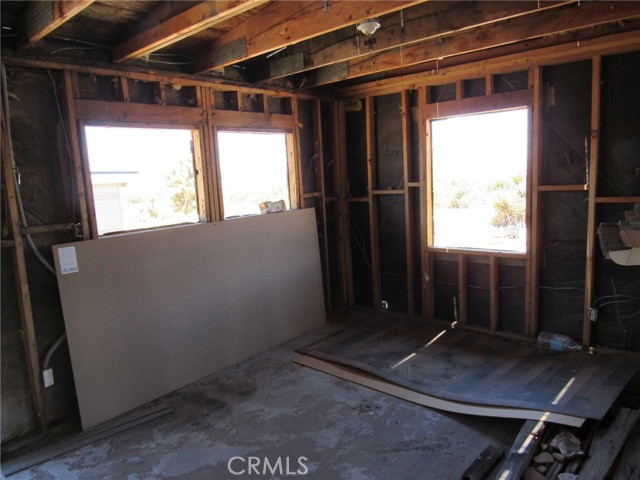 Detail Gallery Image 10 of 28 For 8626 La Contenta Rd, Yucca Valley,  CA 92284 - 2 Beds | 1 Baths