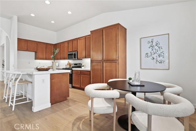 Detail Gallery Image 15 of 39 For 587 Big Sky Dr, Oceanside,  CA 92058 - 4 Beds | 2 Baths