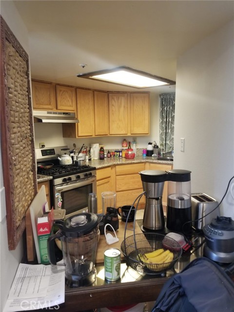Detail Gallery Image 4 of 16 For 426 N Maryland Ave #103,  Glendale,  CA 91206 - 2 Beds | 2 Baths
