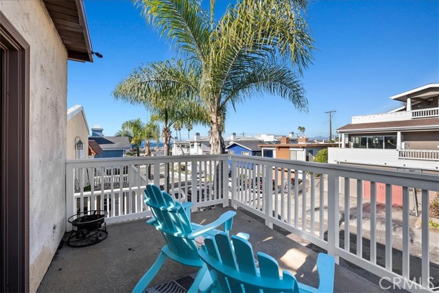 838 19th Street, Hermosa Beach, California 90254, 3 Bedrooms Bedrooms, ,2 BathroomsBathrooms,Residential,Sold,19th,SB21269402