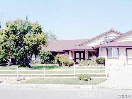 2440 N Glenwood Avenue, Rialto CA: https://media.crmls.org/medias/d27d2643-e98e-40c9-b418-672160a5324c.jpg