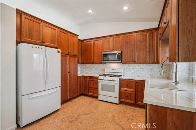 Detail Gallery Image 13 of 31 For 31607 via Ventana, Thousand Palms,  CA 92276 - 3 Beds | 2 Baths