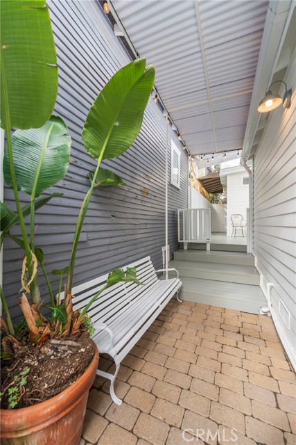 Detail Gallery Image 39 of 48 For 410 Carroll Canal, Venice,  CA 90291 - 3 Beds | 2 Baths