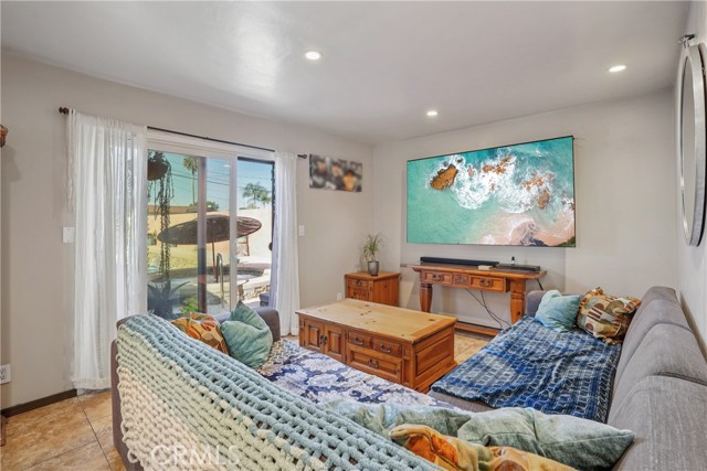 Detail Gallery Image 9 of 33 For 16559 Mcwood, La Puente,  CA 91744 - 4 Beds | 2 Baths