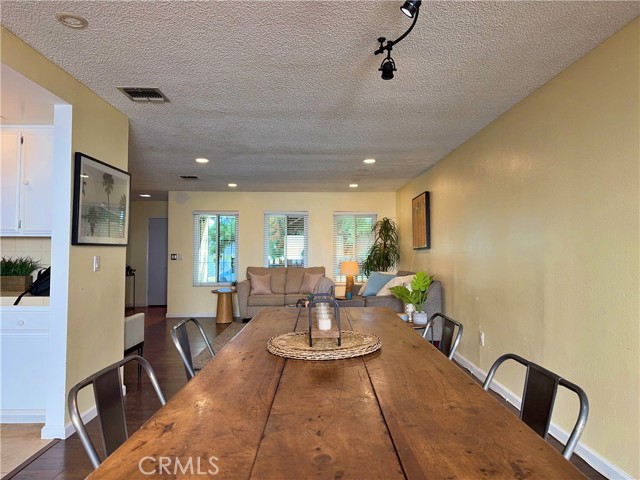 Detail Gallery Image 10 of 50 For 4177 Manhattan Beach Blvd., Lawndale,  CA 90260 - 3 Beds | 3 Baths