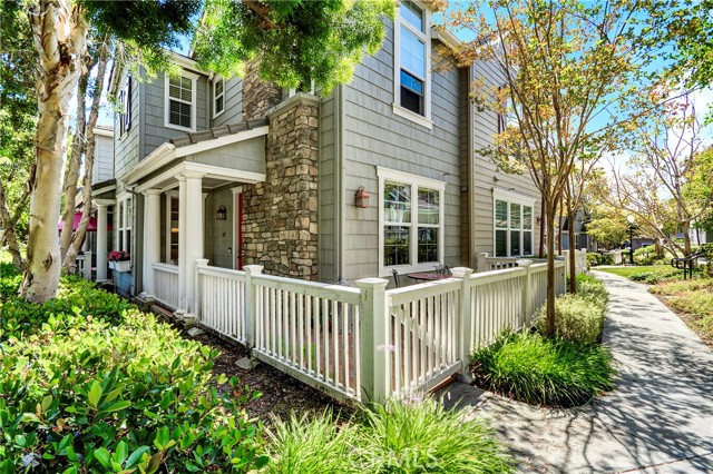183 Sklar Street, Ladera Ranch CA: https://media.crmls.org/medias/d27f97ce-6b36-4b2b-825f-4b2eaada5774.jpg