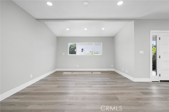837 S Magnolia Avenue, Anaheim CA: https://media.crmls.org/medias/d27fad9c-c551-435a-b89a-213caf1de775.jpg