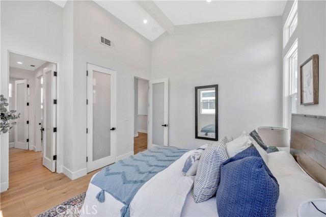Detail Gallery Image 33 of 47 For 2619 Huntington Ln #B,  Redondo Beach,  CA 90278 - 4 Beds | 3/1 Baths