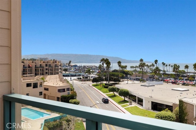 110 The Village, Redondo Beach, California 90277, 2 Bedrooms Bedrooms, ,2 BathroomsBathrooms,Residential,Sold,The Village,SB23176576