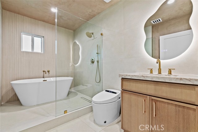 Detail Gallery Image 24 of 49 For 8321 Outland View, Sun Valley,  CA 91352 - 3 Beds | 4 Baths