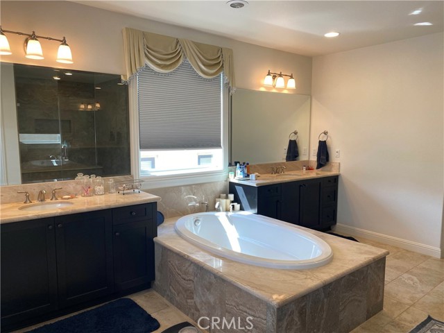Detail Gallery Image 24 of 38 For 20239 Jubilee Way, Porter Ranch,  CA 91326 - 4 Beds | 4/1 Baths