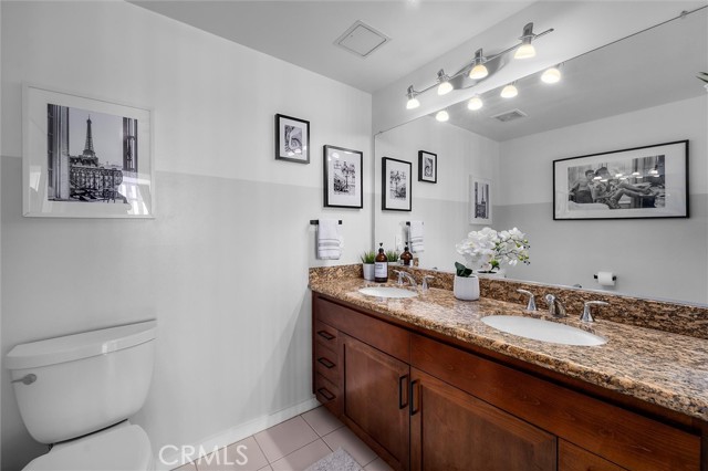 400 W Ocean Boulevard, Long Beach CA: https://media.crmls.org/medias/d282f82f-5364-47c8-b393-61a6e835b25c.jpg