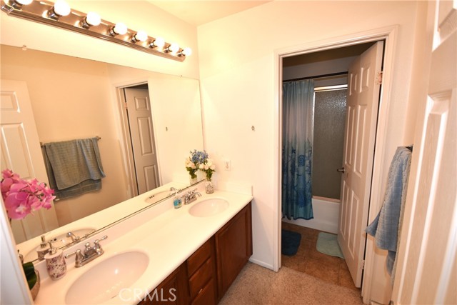 1886 Mount Verdugo Lane, Perris CA: https://media.crmls.org/medias/d2834248-b547-4129-b21b-c2049e8d19f2.jpg