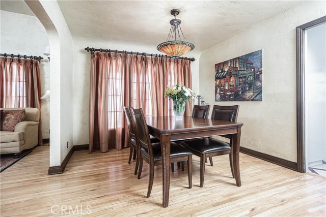 920 Coronado Drive, Glendale CA: https://media.crmls.org/medias/d283558d-997a-45aa-9a06-7824f06236e1.jpg