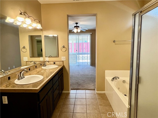 Detail Gallery Image 11 of 24 For 13243 Silver Oak St, Hesperia,  CA 92344 - 4 Beds | 2 Baths