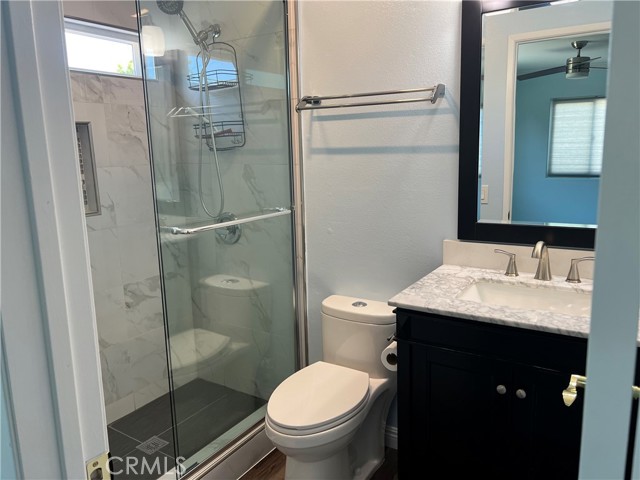 Detail Gallery Image 26 of 42 For 18614 Liggett St, Northridge,  CA 91324 - 5 Beds | 3/1 Baths