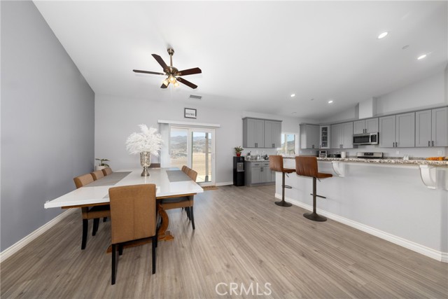 14625 Olema Road, Apple Valley CA: https://media.crmls.org/medias/d2868cea-9a3f-40db-ac69-9e8afdce1012.jpg