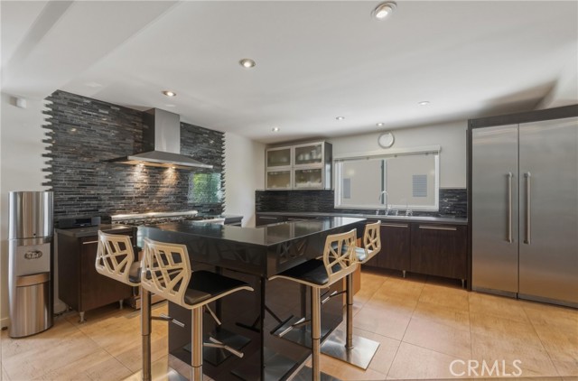 Detail Gallery Image 8 of 48 For 13231 Fiji Way #H,  Marina Del Rey,  CA 90292 - 3 Beds | 2/1 Baths