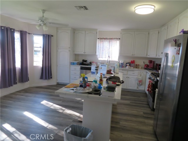 Detail Gallery Image 9 of 34 For 8333 Puritan, Downey,  CA 90242 - 3 Beds | 2 Baths