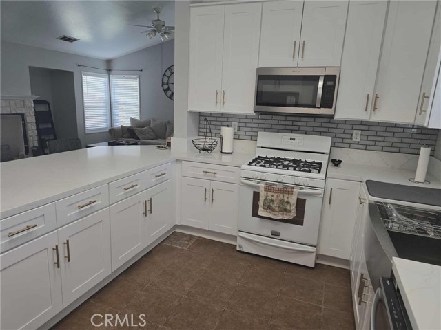 Detail Gallery Image 15 of 30 For 2416 Notre Dame Way, Corona,  CA 92881 - 3 Beds | 2 Baths