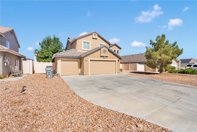 8846 Tamarisk Avenue, Hesperia CA: https://media.crmls.org/medias/d288b0c1-b9f0-4d6d-817f-6866d5fdb7ce.jpg