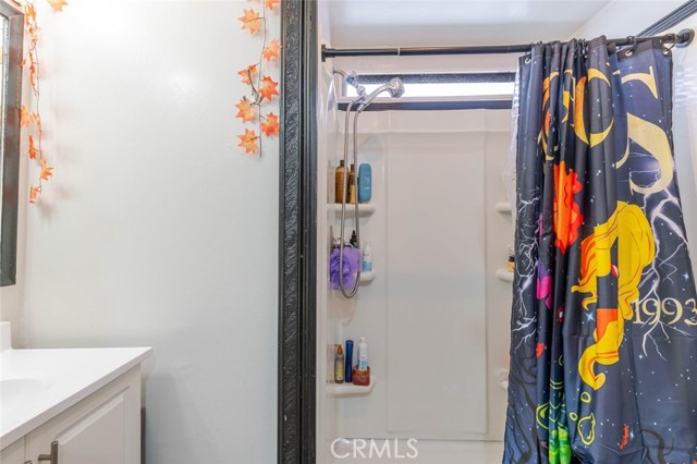 Detail Gallery Image 14 of 15 For 7560 Woodman Pl #65,  Van Nuys,  CA 91405 - 2 Beds | 1 Baths