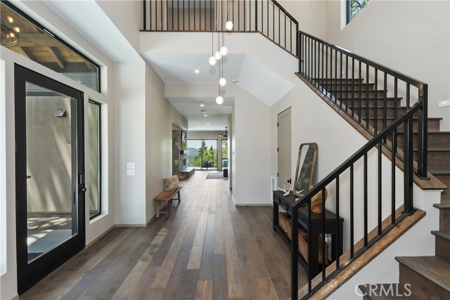 Detail Gallery Image 6 of 57 For 176 Mill Pond, Lake Arrowhead,  CA 92352 - 3 Beds | 2/1 Baths