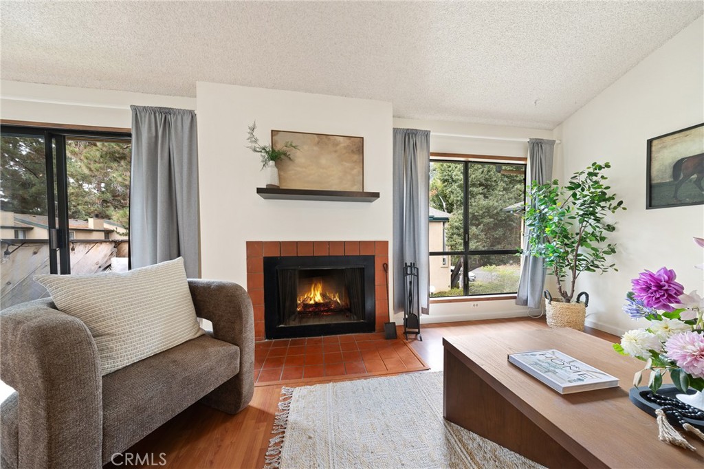 570 Peach Street #25