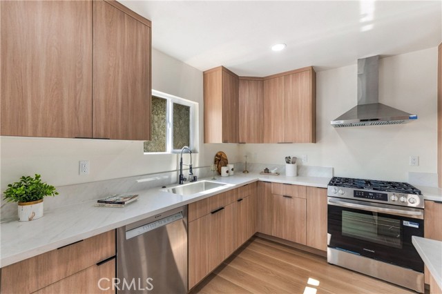 1724 West 43rd Street photo 19