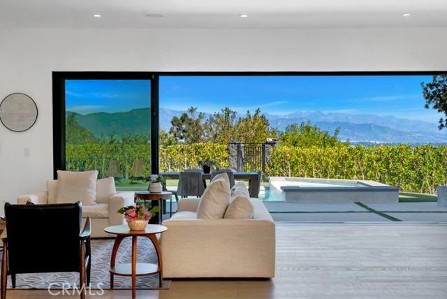 Detail Gallery Image 46 of 72 For 15641 High Knoll Rd, Encino,  CA 91436 - 5 Beds | 4/1 Baths