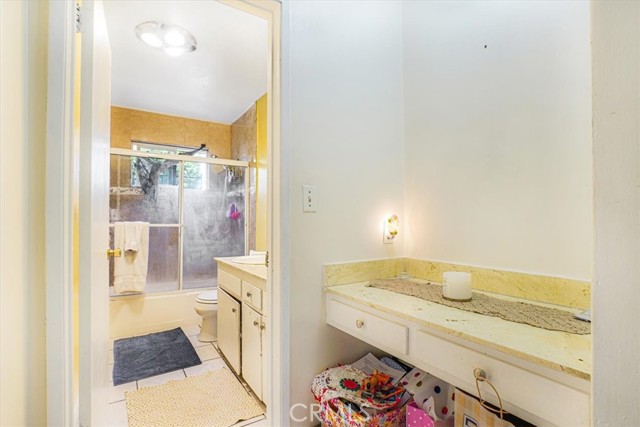 Detail Gallery Image 16 of 28 For 6904 Radford Ave #1,  North Hollywood,  CA 91605 - 2 Beds | 2 Baths