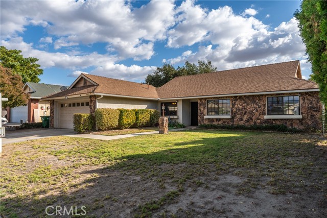 Detail Gallery Image 2 of 34 For 41429 Shadow Mountain Way, Hemet,  CA 92544 - 3 Beds | 2 Baths