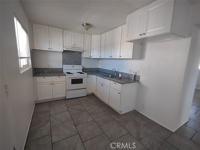 Detail Gallery Image 4 of 24 For 2759 Conejo Dr, San Bernardino,  CA 92404 - 2 Beds | 1 Baths