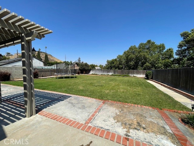 5674 Avenue Juan Bautista, Jurupa Valley CA: https://media.crmls.org/medias/d28a713b-c144-405a-87cc-4a2c186312b0.jpg