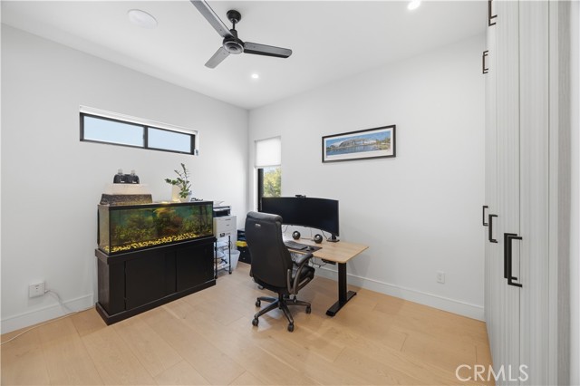 Detail Gallery Image 22 of 41 For 2504 Fisk Ln, Redondo Beach,  CA 90278 - 4 Beds | 3/1 Baths