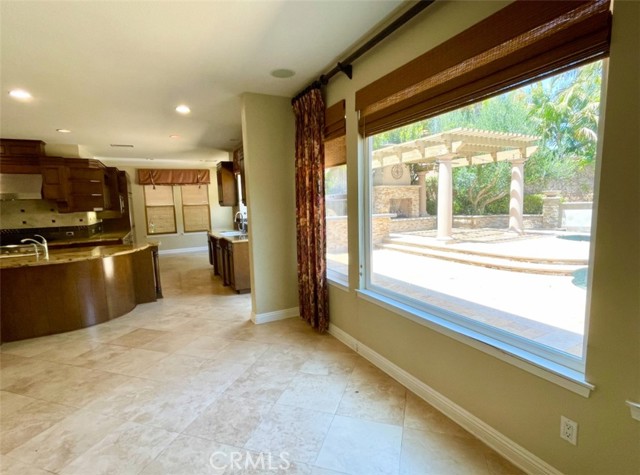 Image 10 of 25 For 27684 Manor Hill Road